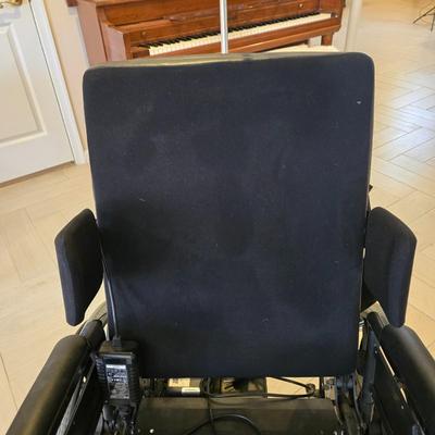LOT 447B: Motorized Wheelchair
