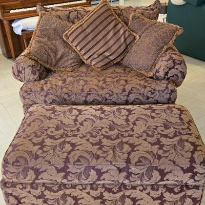 LOT 448B: Bernhardt Love Seat with Matching Ottoman