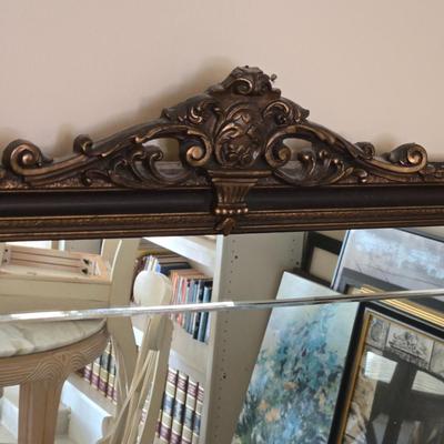 LOT 450B: Decorative Antique Wall Mirror