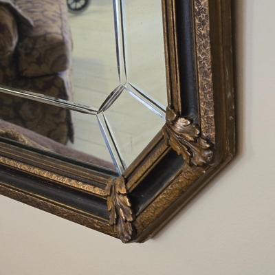 LOT 450B: Decorative Antique Wall Mirror