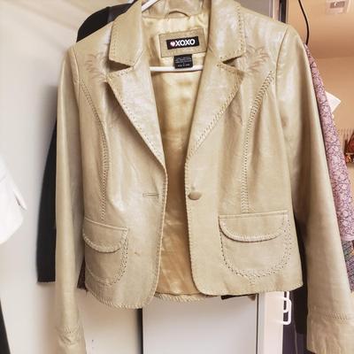 LOT 482MBC: Vintage Y2K Young Ladies Clothing