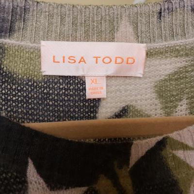 LOT 483MBC: Lisa Todd Sweater Collection