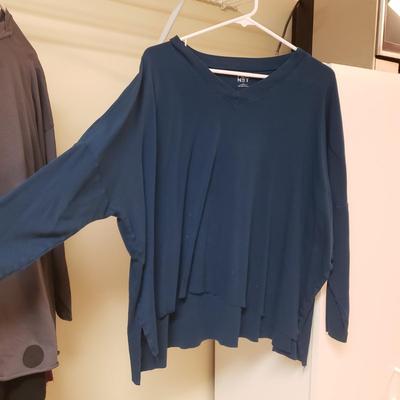 LOT 484MBC: Collection of Tops from PLANET by Lauren G