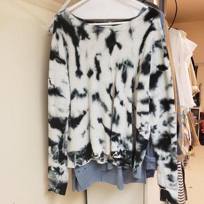 LOT 486MBC: Sweaters by j. society, Lilla P, Drew & More