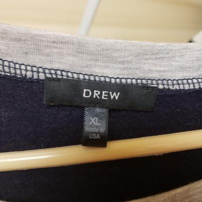 LOT 486MBC: Sweaters by j. society, Lilla P, Drew & More