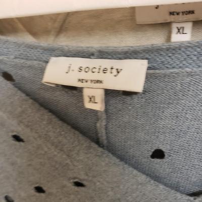 LOT 486MBC: Sweaters by j. society, Lilla P, Drew & More