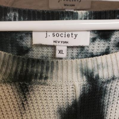 LOT 486MBC: Sweaters by j. society, Lilla P, Drew & More