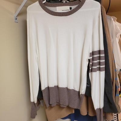 LOT 486MBC: Sweaters by j. society, Lilla P, Drew & More