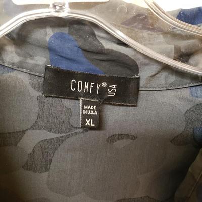 LOT 492MBC: Oversized Shirts & Sweaters-Vitamin, Comfy USA, Jones New York & More