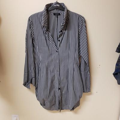 LOT 492MBC: Oversized Shirts & Sweaters-Vitamin, Comfy USA, Jones New York & More