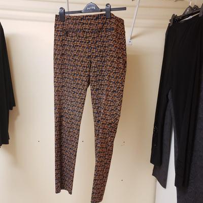 LOT 494MBC: Joseph Ribkoff Collection