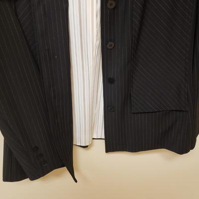 LOT 498MBC: Designer Outerwear-Renfrew, Christopher Calvin, Debra Murray Wearable Art USA