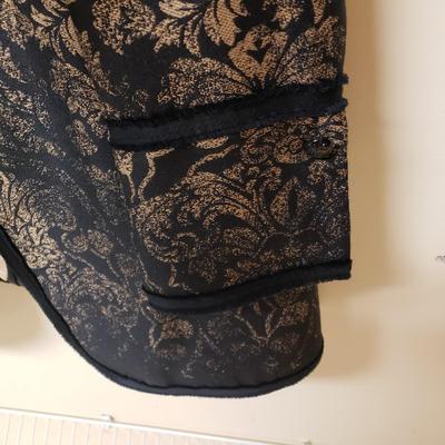 LOT 500MBC: Designer 2&3 Piece Sets-Basler Black Label & More