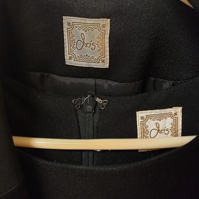 LOT 500MBC: Designer 2&3 Piece Sets-Basler Black Label & More