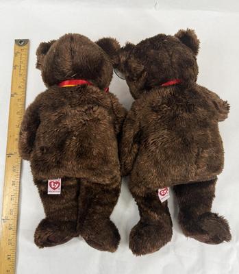 Sale Photo Thumbnail #124: Created in partnership with MasterCard in 1998. The bears each have a Mastercard logo on its nose.  In like-new condition.