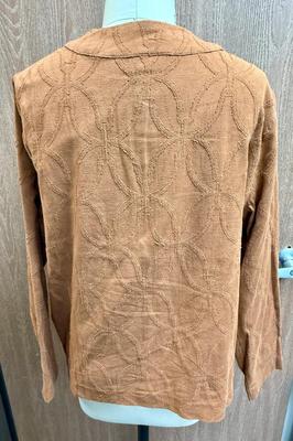 Sale Photo Thumbnail #113: In very good condition.