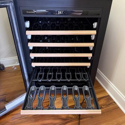 EuroCave Wine Cabinet (O-BM)