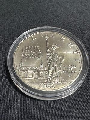 1986 STATUE OF LIBERTY COMMEMORATIVE COIN - P MINT MARK