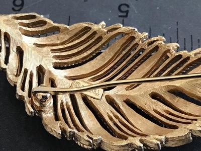 Crown Trafari Vintage Gold Tone Brooch