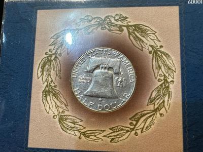 S-MINT 1951 SILVER FRANKLIN HALF DOLLAR AND 1925 SILVER STANDING LIBERTY QUARTER