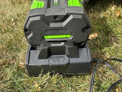 EGO POWER+ 21” SELF PROPELLED LAWNMOWER WITH BATTERY AND CHARGER