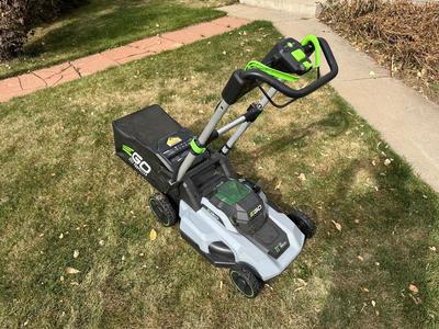 EGO POWER+ 21” SELF PROPELLED LAWNMOWER WITH BATTERY AND CHARGER