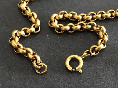 HMR Vintage Designer Pendant with Nice Gold Tone Chain. Collectible