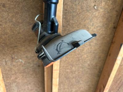 BLACK & DECKER BLOWER AND WEED WACKER WITH 40v LITHIUM BATTERY AND CHARGER