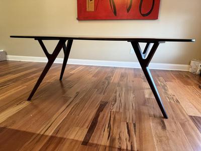 Mobilia Azara Dining Table