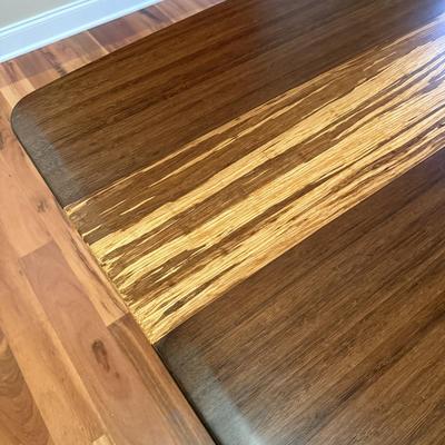 Mobilia Azara Dining Table