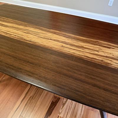 Mobilia Azara Dining Table