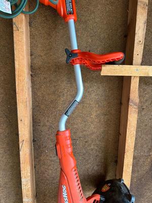 GRASSHOG WEED WACKER, EXTENSION CORD AND LOPPING SHEARS