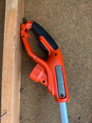 GRASSHOG WEED WACKER, EXTENSION CORD AND LOPPING SHEARS