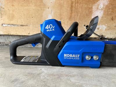 KOBALT 40v 14” CORDLESS CHAINSAW WITH BATTERY AND CHARGER