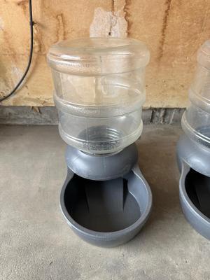 PET GRAVITY WATER DISPENSARY