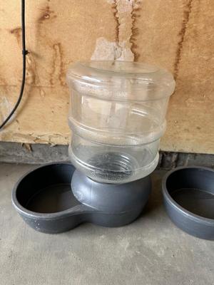 PET GRAVITY WATER DISPENSARY