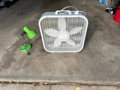 DESK LAMP AND BOX FAN