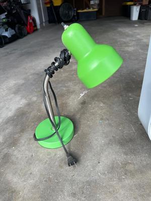 DESK LAMP AND BOX FAN