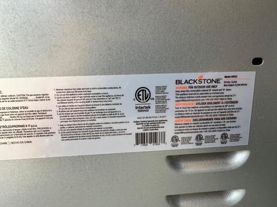 BLACKSTONE CULINARY 17” TABLETOP PROPANE GRIDDLE WITH HOOD