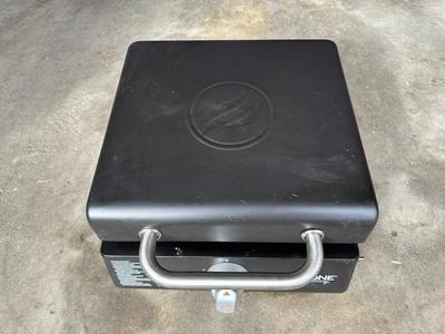 BLACKSTONE CULINARY 17” TABLETOP PROPANE GRIDDLE WITH HOOD