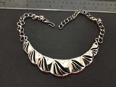 Monet Vintage Modernist Necklace