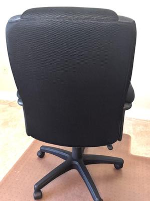 Very Nice Plush Adjustable Office Chair Like New