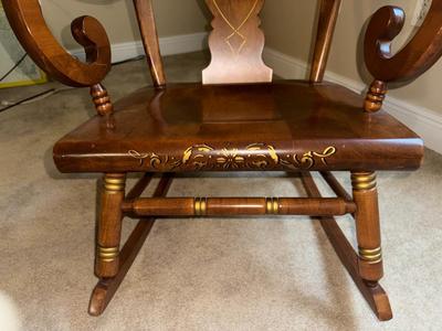 Vintage Beautifully Hitchcock Style Painted Rocking Chair Like New