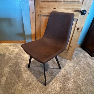 Sale Photo Thumbnail #79: 4 Dining Table Chairs