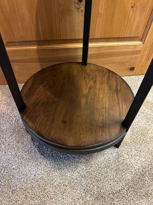 Sale Photo Thumbnail #8: Rustic Style Round Two Tier End Table with Black Metal Frame
Hammary Furniture
M'ments: 
Height 23"
Diameter 17.5"