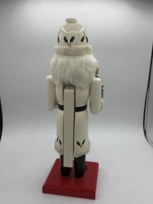 Sale Photo Thumbnail #128: .