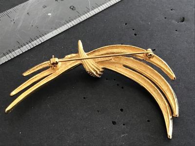 Monet Gold Tone Fashion Brooch Signed