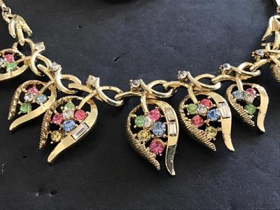 Vintage Coro Set Necklace Bracelet Earrings. Set