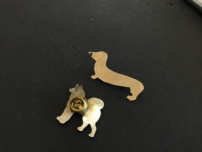 Vintage Pins Dogs