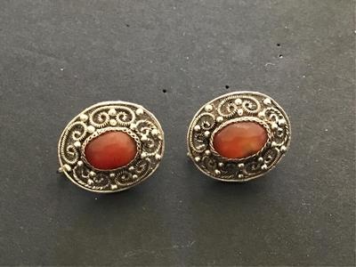 Beautiful Vintage Stone Earrings in Filagree Setting Screw back